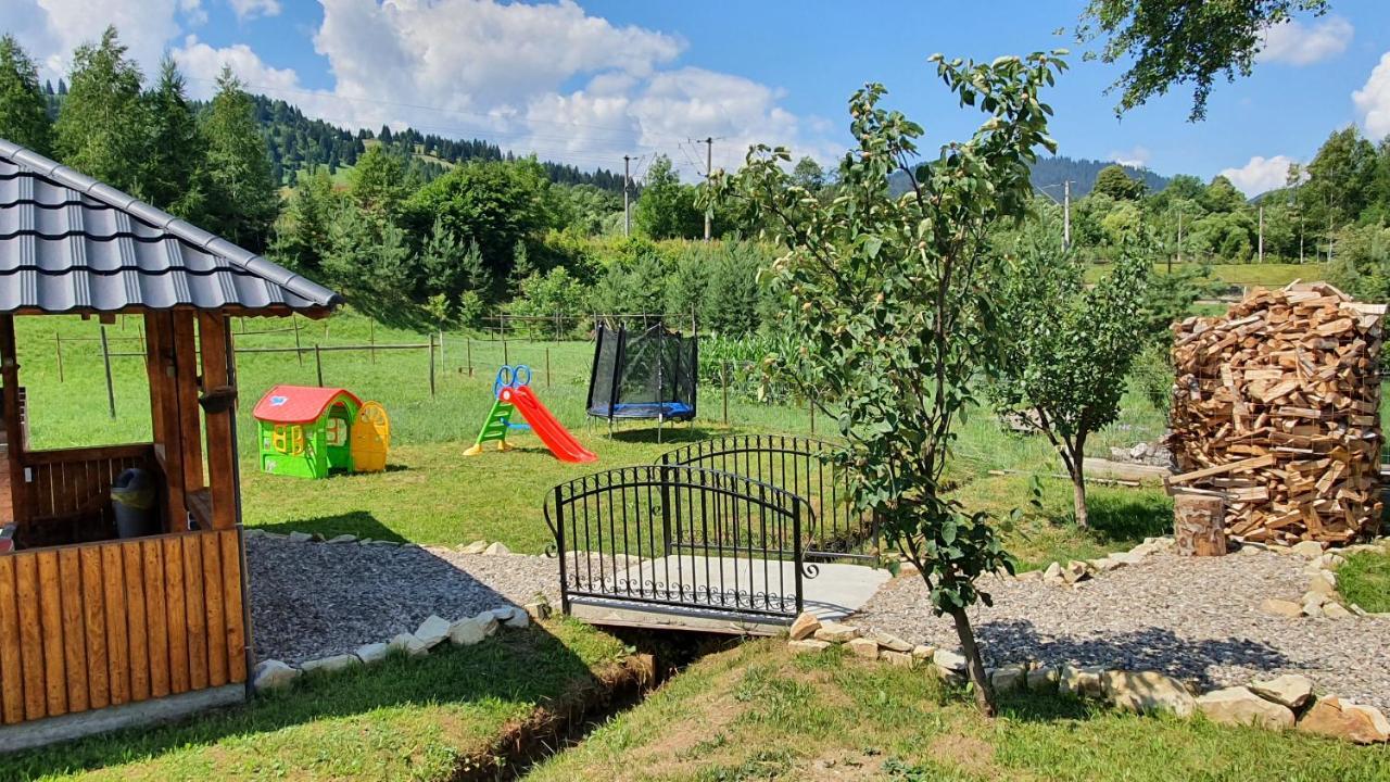 Cabana Alesia, Relaxare La Poalele Raraului Câmpulung Moldovenesc Eksteriør billede